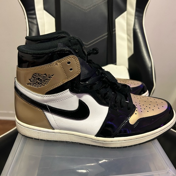 patent gold toe